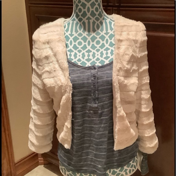 Faux Fur Jacket - Picture 1 of 3